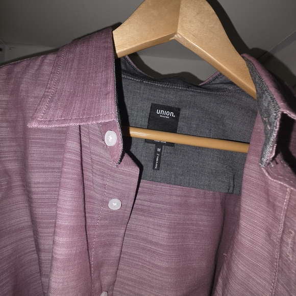 Mens Mauve Cotton Button Down. 100% cotton Crisp Look With Jeans, shorts, Khakis - Picture 9 of 14